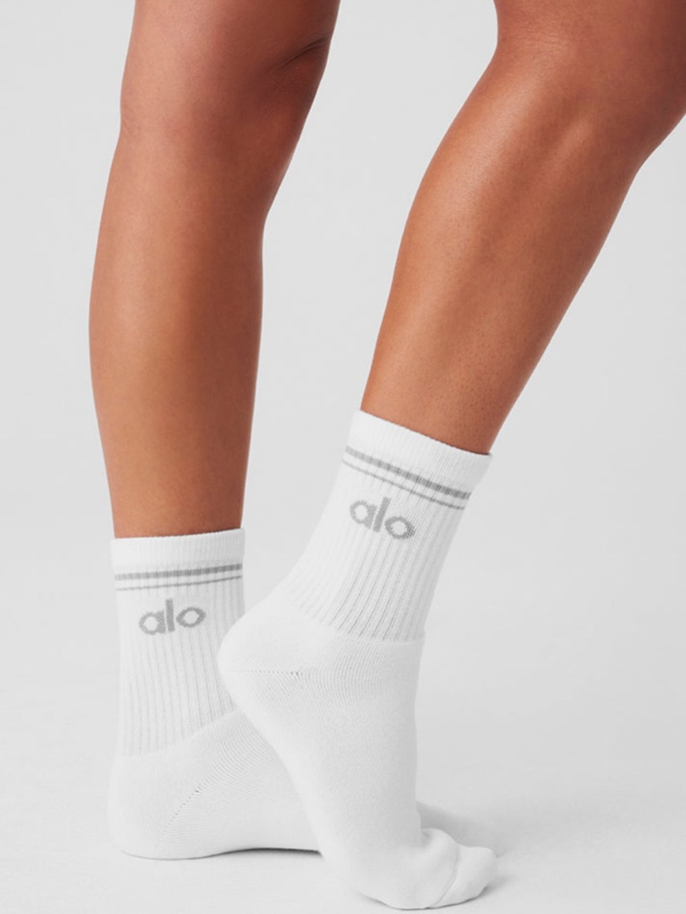 Alo yoga Unisex Half-Crew Throwback Sock White/Titanium New w tag! size: S GWP - Picture 2 of 7
